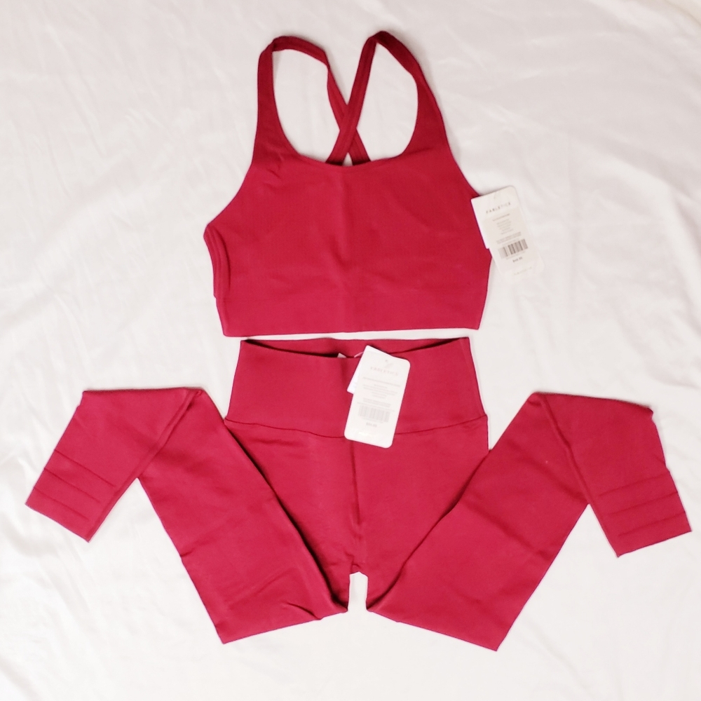 FABLETICS Interval 2-Piece Outfit, Cherry Burst
